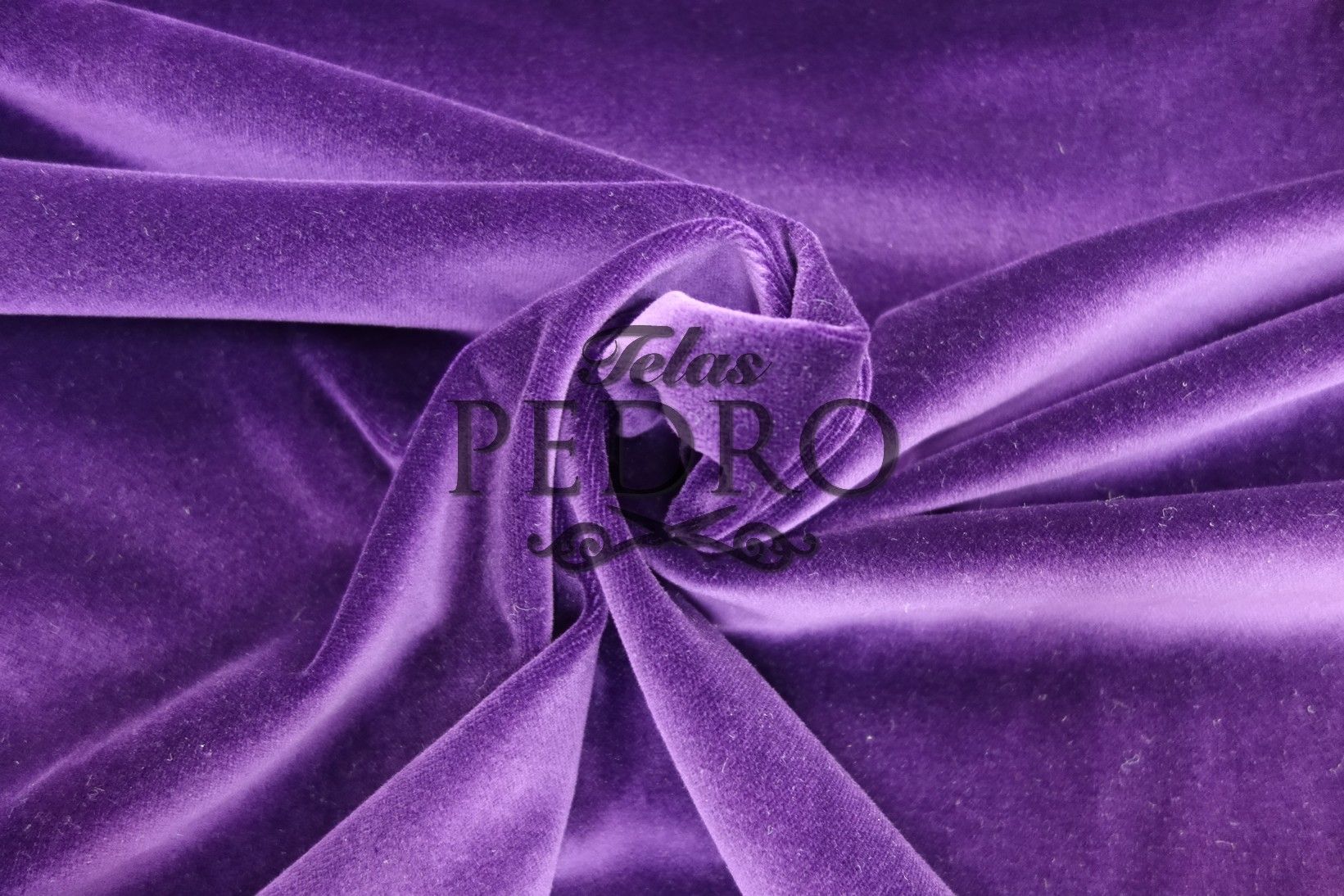Terciopelo liso algodón 100% Nacional - Color morado
