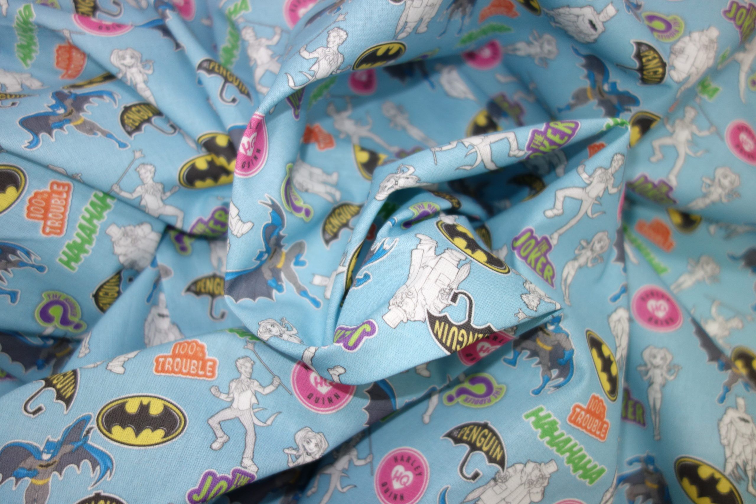 Popelín algodón estampado (patchwork) – Serie Batman y Joker - Imagen 3