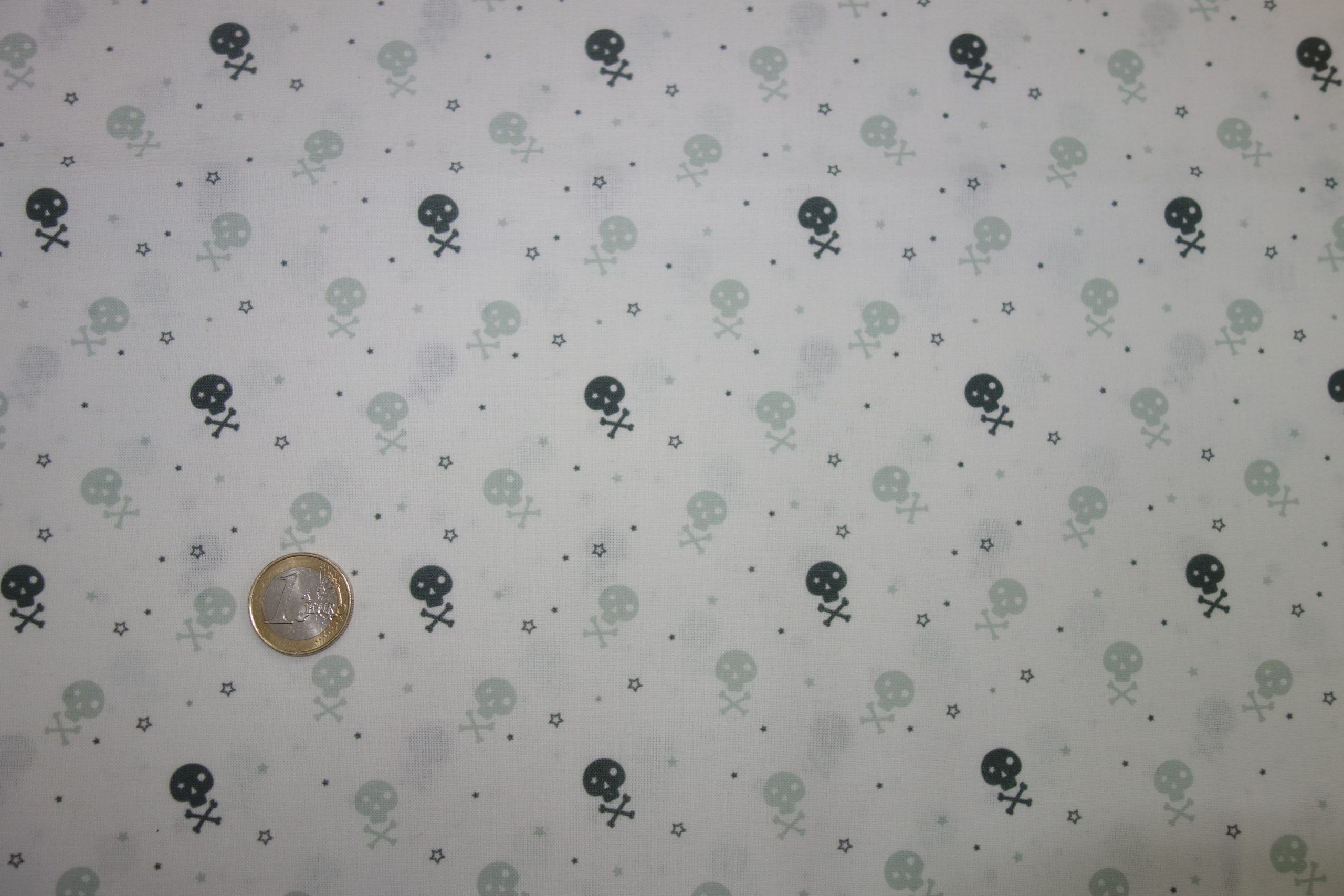 Popelín algodón estampado (patchwork) – Serie Calaveras minis - Imagen 2