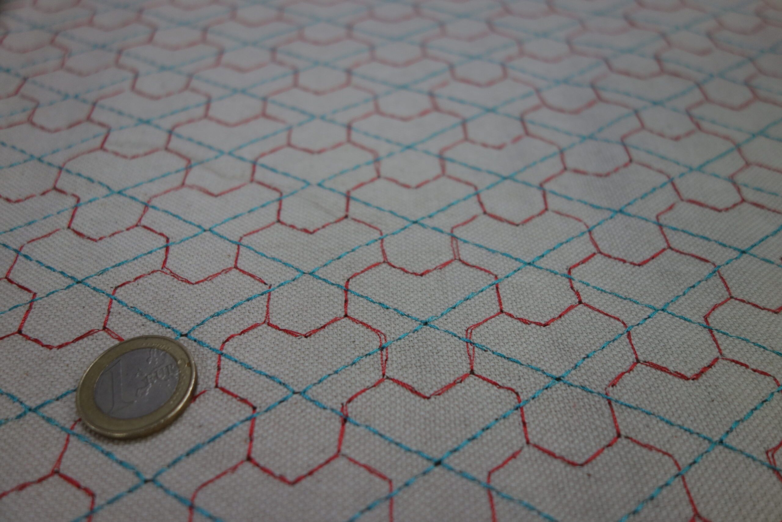 Lino bordado – Serie Dindon - DISPONIBLE ÚNICAMENTE (ROSA COLORETE). - Imagen 5